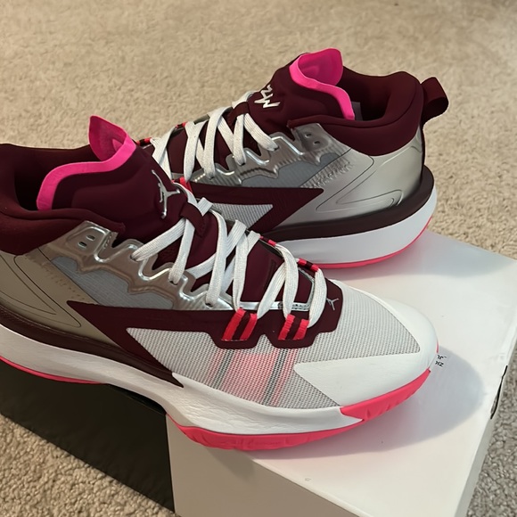 Jordan Zion 1 size 8.5 men’s - Picture 5 of 8